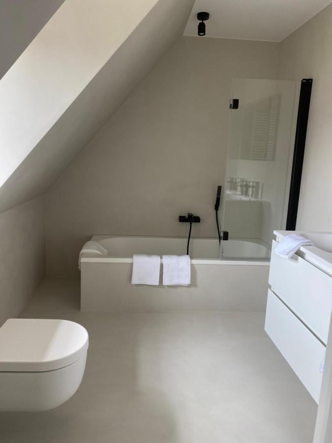 Les Cigognes Bed & Breakfast Knokke-Heist Bagian luar foto