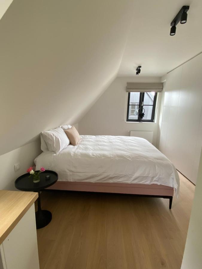 Les Cigognes Bed & Breakfast Knokke-Heist Bagian luar foto