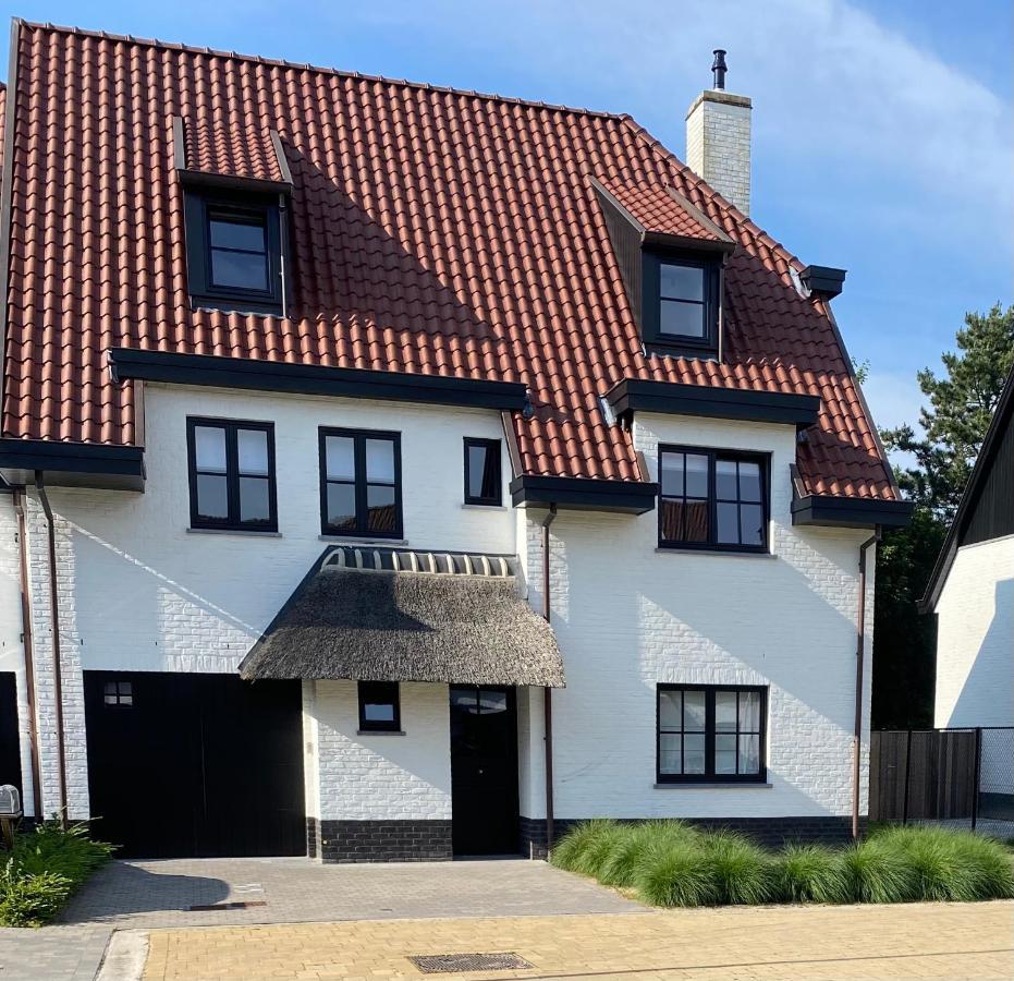 Les Cigognes Bed & Breakfast Knokke-Heist Bagian luar foto